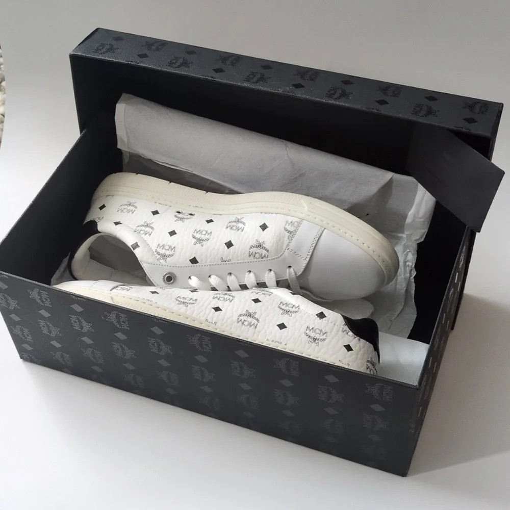 MCM Terrain Monogram Derby White Black Lace Up Leather Sneaker EU 42/US 9 In Box